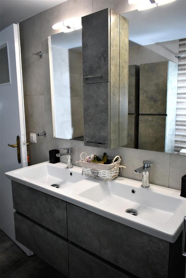 High Quality 110Qm 2Br At Simos-Lux-Apartment Athens Ngoại thất bức ảnh